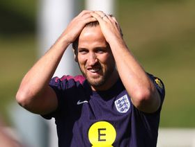 هاري كين يحُذر لاعبي إنجلترا من ملعب مباراة صربيا