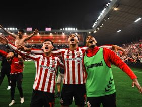 سندرلاند يتأهل إلى نهائي ملحق الصعود للدوري الإنجليزي الممتاز