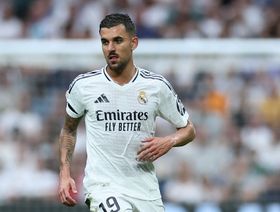 سيبايوس يصدم مارسيليا ويرفض الانتقال إلى فرنسا في آخر لحظة