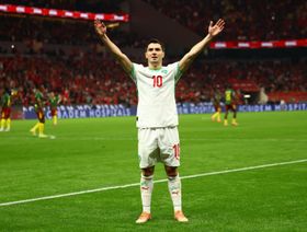 شاهد.. إعصار المغرب يلتهم الكاميرون في كأس إفريقيا ويكسر عقدة 22 عاماً