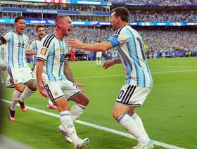 ميسي "ملك الأسيست" يصنع 10 أهداف لـ10 لاعبين في كأس العالم