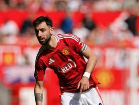 فرنانديز "يؤنّب" يونايتد: لا يمكن التركيز فقط على الدوري الأوروبي