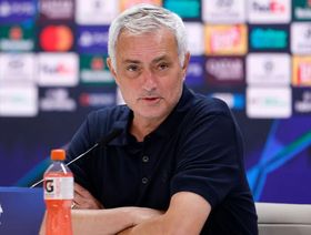 مورينيو يردّ على انتقادات أسطورة ريال مدريد: يمكنك قول أمر جيد أيضاً