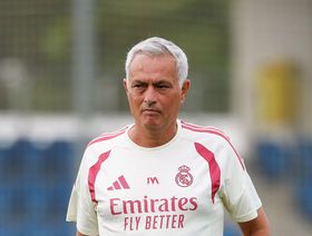 جوزيه مورينيو يفاجئ ريال مدريد: أثق دوماً بالحكام الإسبان