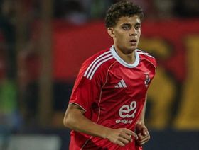 ليس شأني .. توروب مدرب الأهلي يتهرب من أخبار انتقال حمزة عبد الكريم لبرشلونة