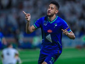 شاهد.. باتنا يتألق ويقود الفتح لعبور الشباب بثلاثية بالدوري السعودي