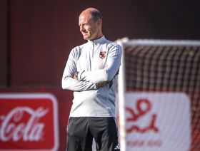 توروب مدرب الأهلي: الفريق الذي يريد اللقب لا يخشى أي منافس