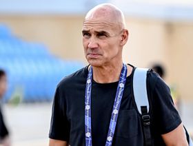 ليتش يقلل من أفضلية الأهلي ويؤكد طموح الشباب في إسقاط آسيا