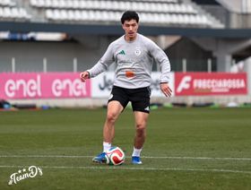 مفاجأة كبيرة في تشكيلة الجزائر الأساسية ضد أوروغواي