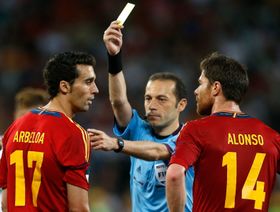 لم يتعلم درس تشابي ألونسو.. كيف غرق أربيلوا بغرفة ملابس ريال مدريد؟