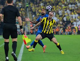 بنظام الإعارة.. جنوى يقترب من ضم ظهير الاتحاد السعودي