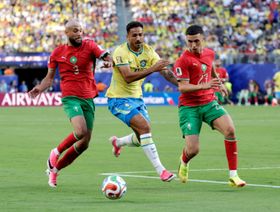 شاهد.. منتخب المغرب يُحرج البرازيل ويتراجع ليخرج بتعادل مُشرّف