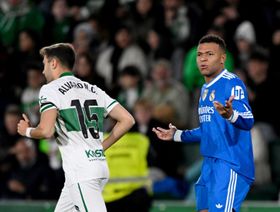 "أحمق قذر".. كيليان مبابي مهدد بالإيقاف بعد إهانة حكم مباراة إلتشي