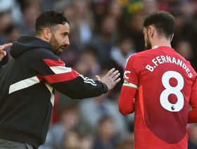 قبل مواجهة ليفربول.. غياب 4 لاعبين بارزين عن تدريبات مانشستر يونايتد