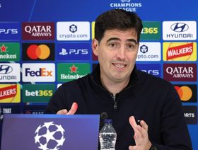 إيراولا يقر بصعوبة أزمة إصابات ليفربول قبل رحلته الأوروبية