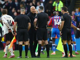 من هو لاعب ليفربول الذي هاجمه سلوت عقب الهزيمة أمام كريستال بالاس؟