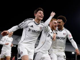 فولهام يفرض تعادلاً مثيراً على ليفربول في الدوري الإنجليزي