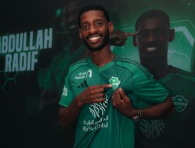 خريج أكاديمية الهلال.. الأهلي يضم عبد الله رديف حتى 2030