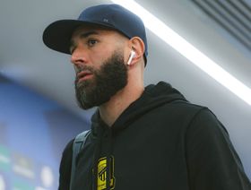 تقرير فرنسي: بنزيما غير راضٍ عن عرض الاتحاد للتجديد ويرفض اللعب