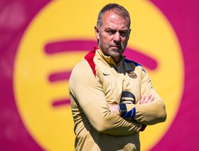 لتجنب الصدام مع فليك.. برشلونة "يتظاهر" برفض رحيل لوبيز إلى تشيلسي