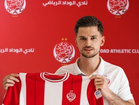 الوداد يعزز صفوفه بـ "خبرة هولندية" في كأس العالم للأندية
