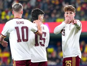 قبل مواجهة مصر.. إسبانيا تهزم صربيا بثلاثية