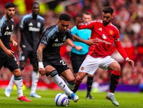 أستون فيلا يقدم شكوى رسمية لرابطة الدوري الإنجليزي