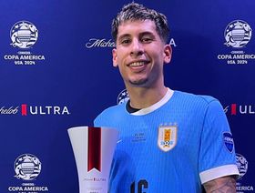 ماتياس أوليفيرا أفضل لاعب في مباراة أوروغواي وأميركا