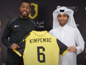 كيمبيمبي يترك باريس سان جيرمان بعد 20 عاماً وينتقل إلى قطر