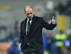 ماسيميليانو أليغري ينصح مهاجم ميلان بـ"الابتسام أكثر"