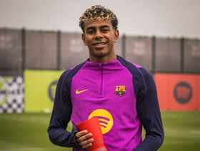 لامين يامال يتفوق على كيليان مبابي ويتوج بجائزة لاعب الشهر في الدوري الإسباني