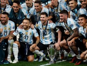 إسبانيا تسخر من إعلان فوز الأرجنتين بكأس "فيناليسيما" من دون لعب