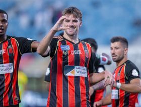 الرياض وضيفه الخليج يتعادلان بالدوري السعودي