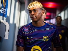 رغم رحيل إنييغو.. برشلونة بتشكيلة شبه مثالية أمام كومو بكأس غامبر