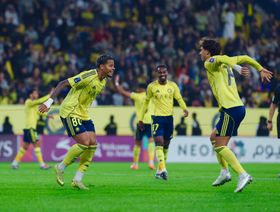 شاهد.. رونالدو يصنع هدفاً مذهلاً في فوز كبير للنصر على الزوراء