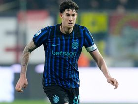 تقرير: باستوني يمنح برشلونة الضوء الأخضر لضمه من إنتر ميلان