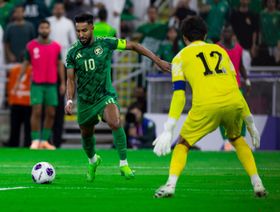 بدموع الفرح.. سالم الدوسري يوجه رسالة مؤثرة للجمهور السعودي