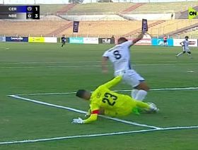 6 أهداف في فوز مثير للبنك الأهلي على سيراميكا بالدوري المصري