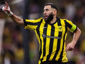 مفاجأة.. هل يقود كريم بنزيما هجوم برشلونة بعد ليفاندوفسكي؟