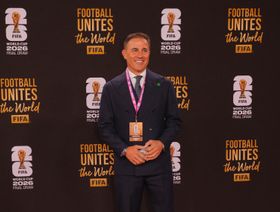 تفتيش بواسطة كلاب.. كانافارو يستنكر المعاملة الأميركية لمنتخب أوزبكستان