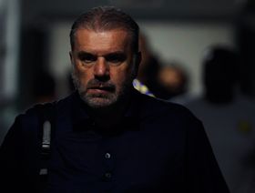 شاهد.. بطاقة حمراء مبكرة تُربك النصر أمام الاتفاق