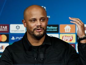 قبل موقعة أبطال أوروبا.. كومباني معجب بإنريكي "الثائر"