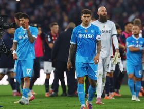 نابولي يتعثر في بولونيا وصراع الصدارة يشتعل بالدوري الإيطالي