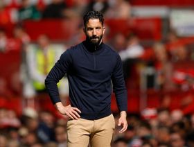 من أجل مساعديه.. أموريم يتحمل قيمة 30 تذكرة لنهائي الدوري الأوروبي