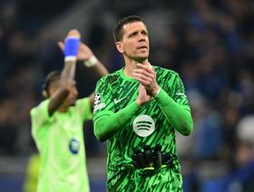 هل يعود تشيزني لحراسة مرمى منتخب بولندا؟
