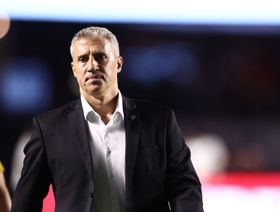 ساو باولو البرازيلي يعلن رحيل مدربه هيرنان كريسبو