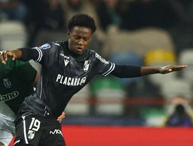 تقارير: لاعب سان جيرمان السابق يرفض الانضمام للاتحاد السعودي