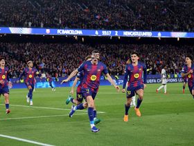 ليفاندوفسكي يثير الغموض مجدداً حول مستقبله مع برشلونة