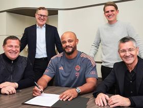 بايرن ميونيخ يمدد عقد المدرب فينسنت كومباني حتى 2029