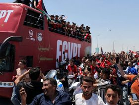 صلاح ومرموش خارج المشهد.. الآلاف يستقبلون منتخب مصر في استاد القاهرة